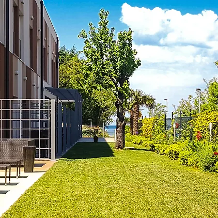 Hotel Lavender - Oleander Resort-3